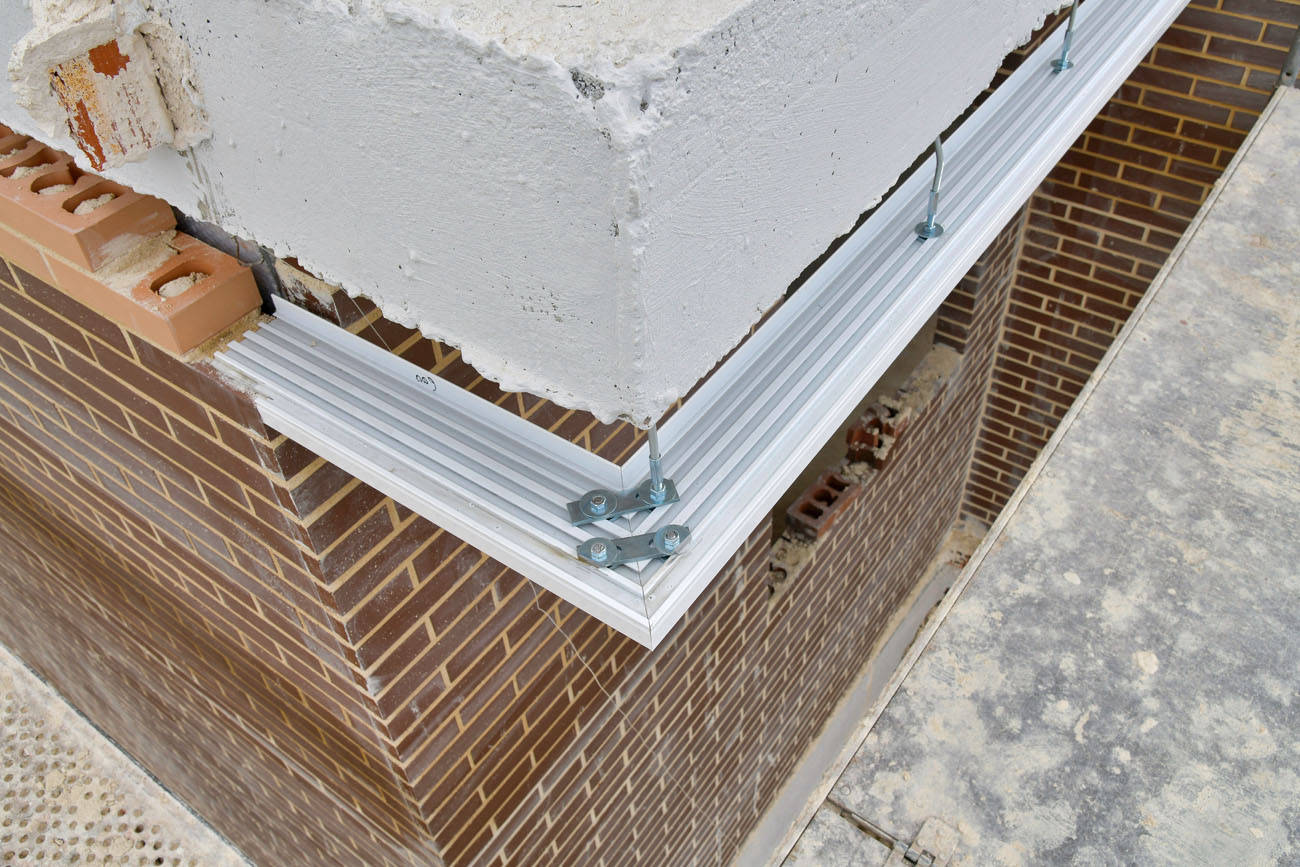 cargaderos-conperfildealuminio-obra-7